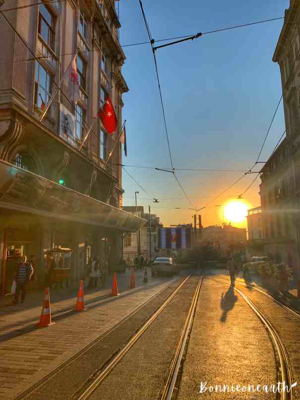 İstiklal Caddesi 伊斯提克拉街＆Taksim Square 塔克西姆廣場